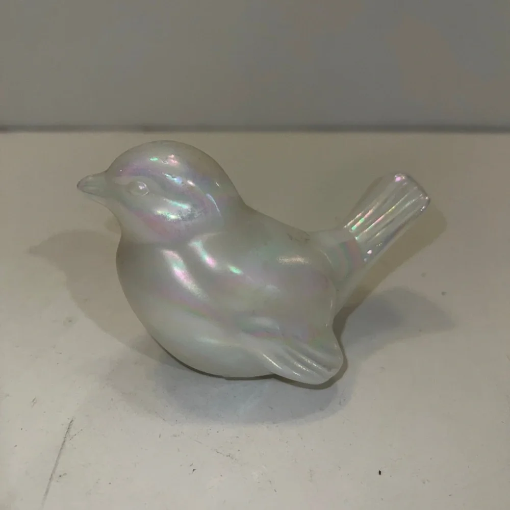 Vtg FENTON Hand Blown Iiridescent Signed Dove Love Bird Figurine